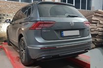 Volkswagen Tiguan 2016–2023 Takasuojakaari AK001-2 Black (ruostumaton teräs) kuva 2