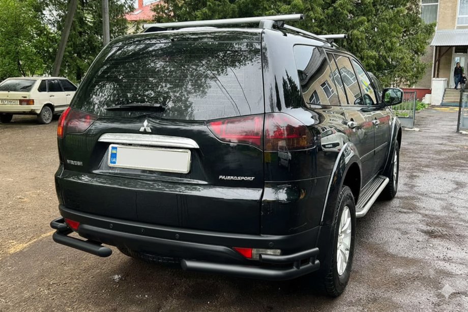 Mitsubishi Pajero Sport 2008–2015 Takasuojakaari AK003-Double Black (2 kpl, ruostumaton teräs) Image