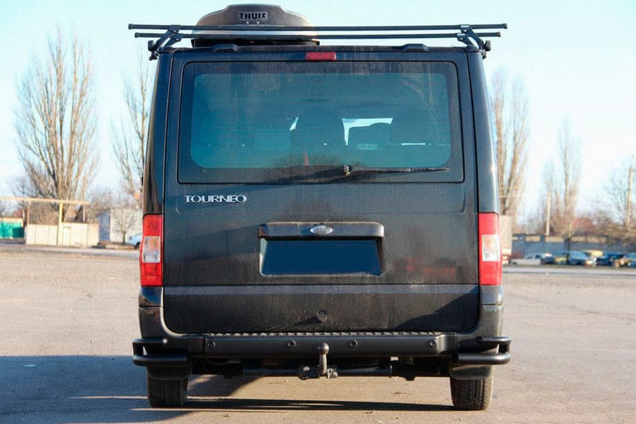 Ford Transit 2000–2014 Takakulmaputket AK003-Double Black (ruostumaton teräs) Kuva 3