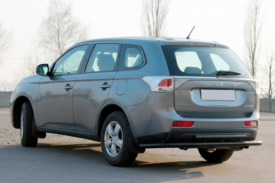 Mitsubishi Outlander 2012–2021 Taka kaari AK004 Black (ruostumaton teräs) Image