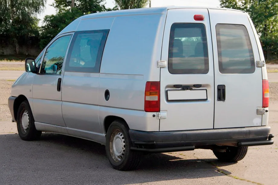 Citroen Jumpy 1996–2007 Takana tuplakulmaputket AK003-подвійний Black (ruostumaton teräs) Kuva 4