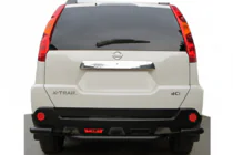 Nissan X-trail T31 2007–2014 Takakulmapalat keskikaareen AK0073 Black (2 kpl, ruostumaton teräs) kuva 1