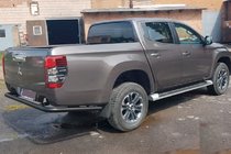 Mitsubishi L200 2015–2024 Takasuojakaari AK005 Black (ruostumaton teräs) kuva 4