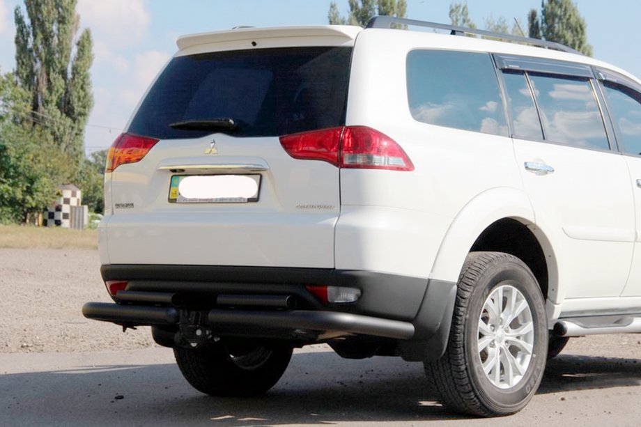 Mitsubishi Pajero Sport 2008–2015 Takahelmapuskurin suoja AK003-Special Black (2 kpl, ruostumaton teräs) Image