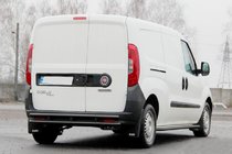 Fiat Doblo II 2010–2022 Takakaari AK002/1 – Tupla Black (ruostumaton teräs) kuva 3