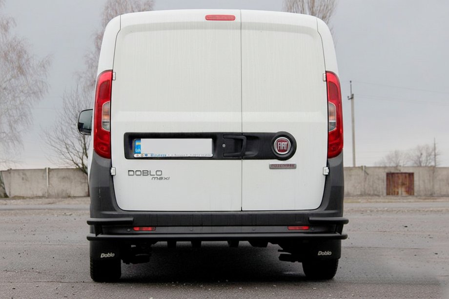 Opel Combo 2012–2018 Takakaari AK005/2-Tupla Black (ruostumaton teräs) Image