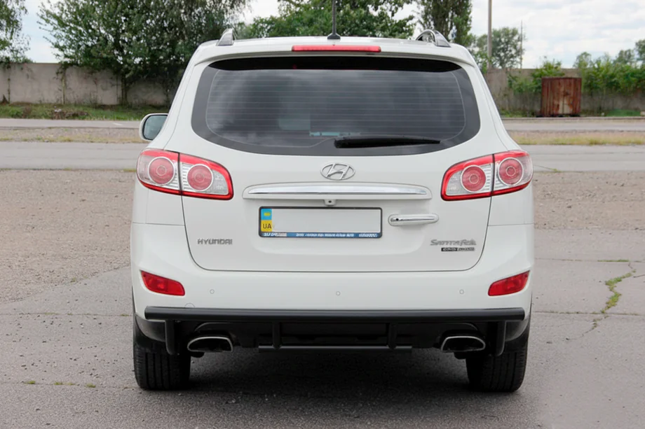 Hyundai Santa Fe 2 2006–2012 Takakaari AK002-2 Black (ruostumaton teräs) Image