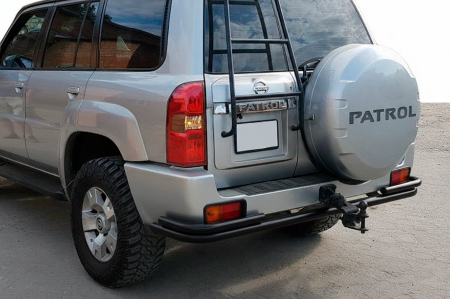 Nissan Patrol Y61 1997–2011 Takasuojakaari AK005-3 Black (ruostumaton teräs) Kuva 1