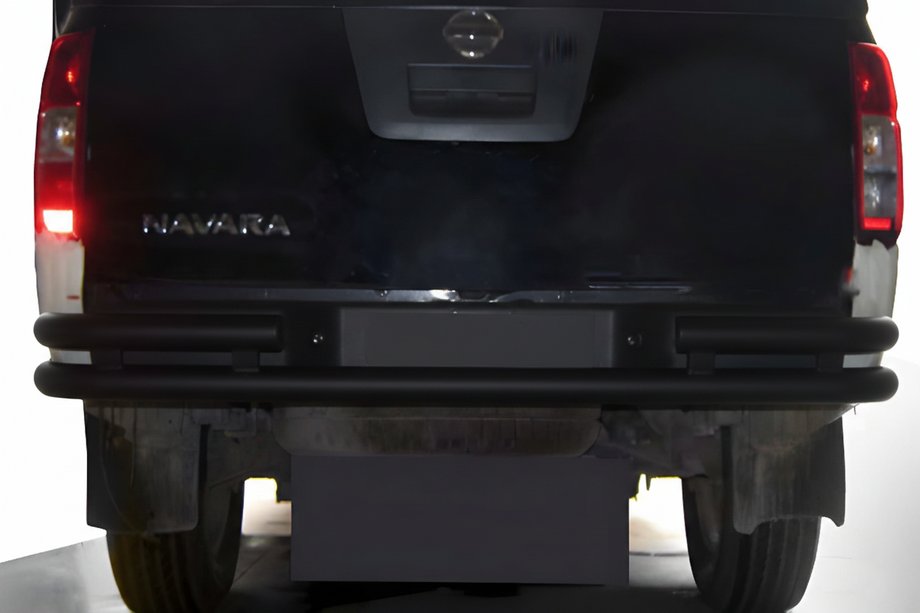Nissan Navara 2006–2015 Takakaari AK005-3 Black (ruostumaton teräs) Image
