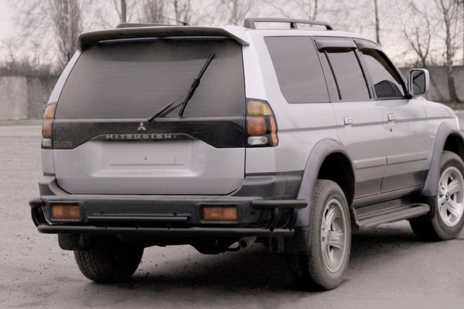 Mitsubishi Pajero Sport 1996–2007 Takasuojakaari AK005-2 Black (ruostumaton teräs) Image