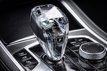 BMW X7 G07 2019– Kristalliset sisustan osat -sarja (automaattivaihteiston valitsin + painikkeet) kuva 3