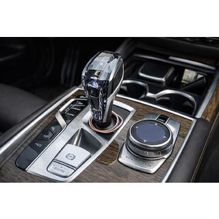 Kristalliset sisustan osat -sarja (automaattivaihteiston valitsin + painikkeet) BMW 5-sarja G30/G31 2017–2023 kuva 1