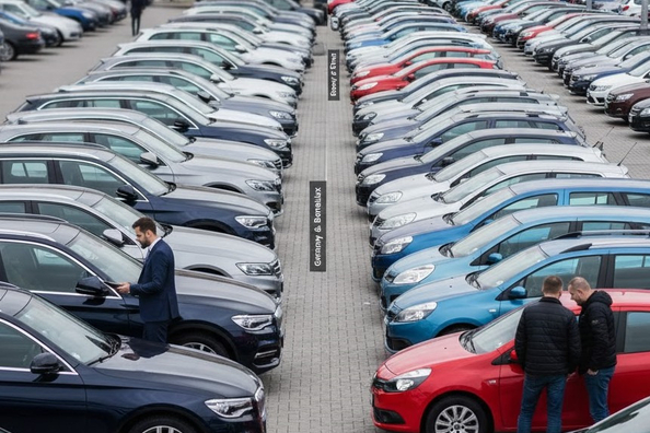 Autot Euroopasta: miksi markkina on yhä suosikki vuonna 2026