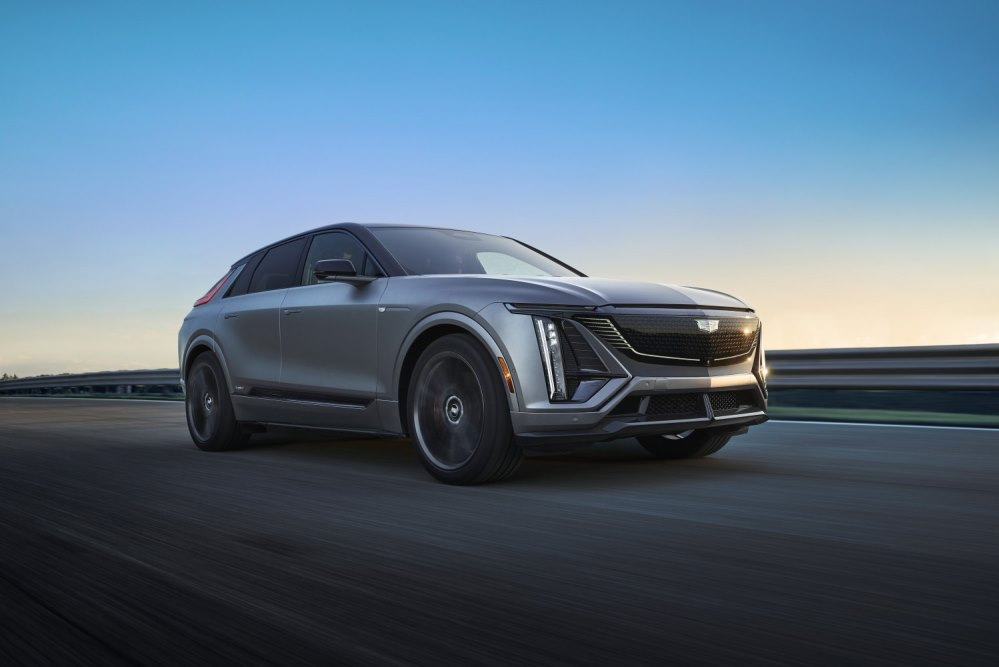 Cadillac Lyriq V (2026): koeajo – suorituskykyinen sähkö-SUV