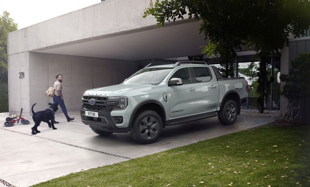 Ford Ranger Plug-in Hybrid (2025): katsaus merkin ensimmäiseen PHEV-pickupiin