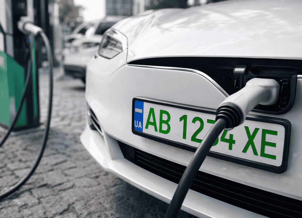 Miksi autossa on vihreät rekisterikilvet? Mitä ne tarkoittavat Ukrainassa