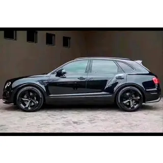Carbon-korisarjasetti Bentley Bentayga 2015–2025 kuva 4