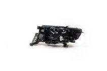 Toyota Land Cruiser 200 2007–2021 Oikea etuvalo 2016+ (Standard) kuva 5