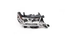 Toyota Land Cruiser 200 2007–2021 Oikea etuvaloumpio 2016+ (Standard, parkkivalo ei toimi) kuva 2