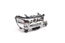 Toyota Land Cruiser 200 2007–2021 Oikea etuvaloumpio 2016+ (Standard, parkkivalo ei toimi) kuva 4
