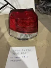 Lexus LX570/450d 2008–2022 Poistotuote: Takajarruvalo (2012-2015) ulompi vasen (lokasuojalle) (haljennut) kuva 1