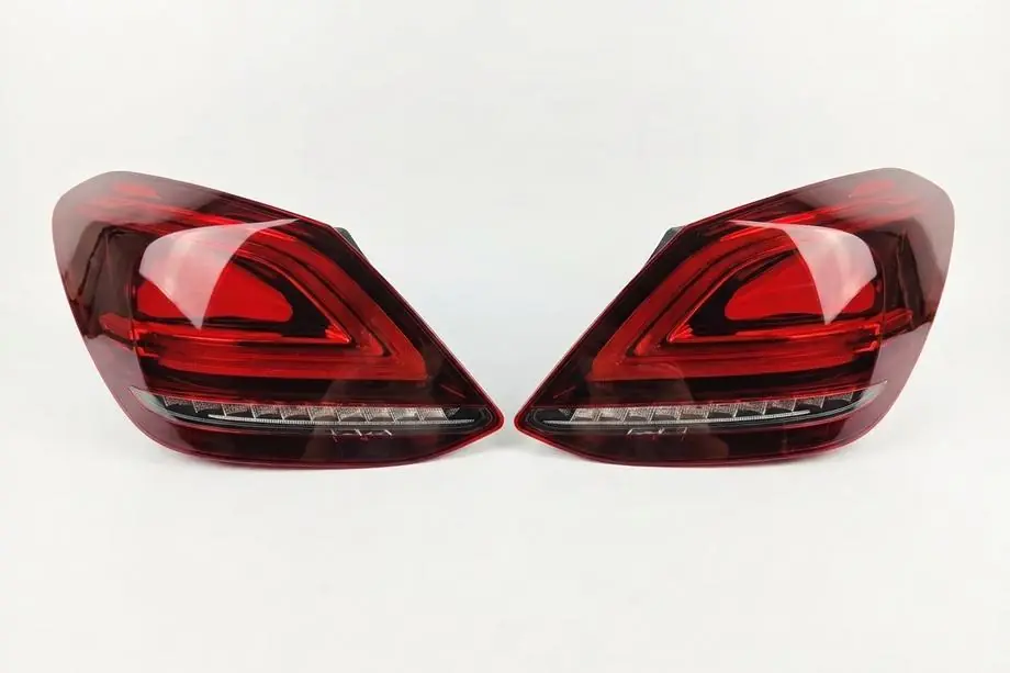 Mercedes C-class W205 2014–2021 Takavalot 2026-Design (2 kpl) Image
