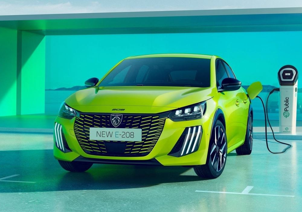 Peugeot e-208 koeajo: tekniset tiedot, varusteet ja kuvat