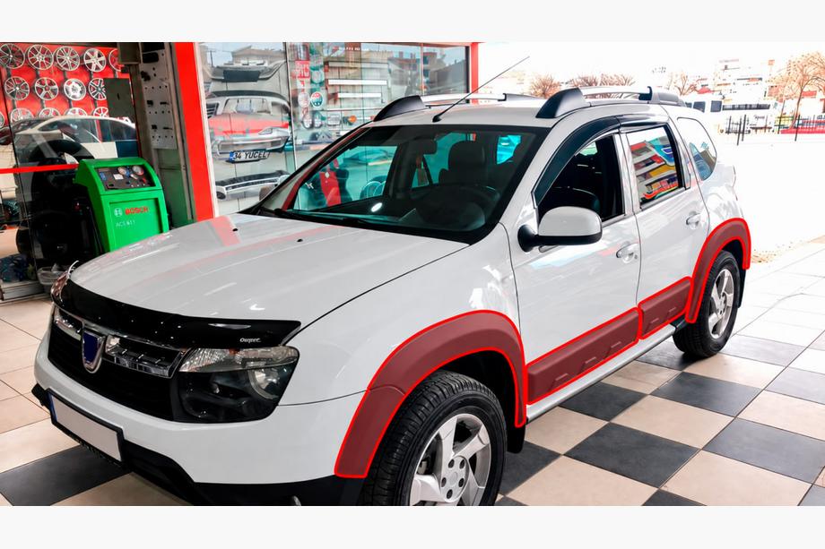 Renault Duster 2008–2017 Pyöränkaaren suojalistat koristelistoilla EuroCap (12 kpl, sileät, mattamusta, ABS) Image