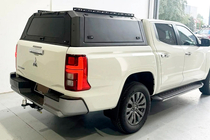 Mitsubishi L200 2024– Alumiininen lavakate ikkunoilla kuva 2