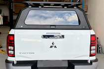 Mitsubishi L200 2024– Alumiininen lavakate ikkunoilla kuva 6