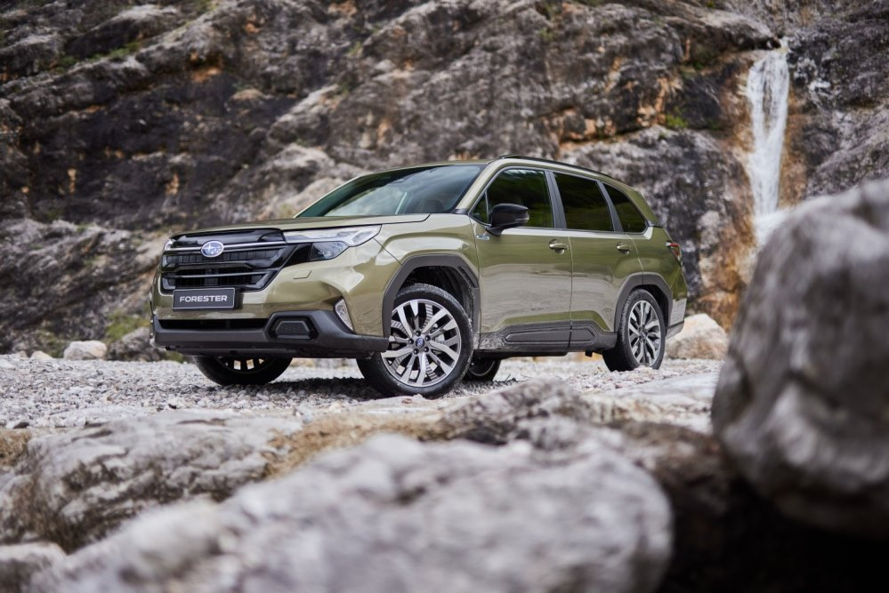 Subaru Forester Hybrid 2025: Katsaus crossoverin hybridiversioon