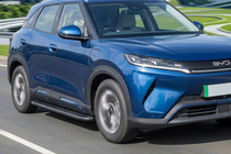 BYD Atto 2/Yuan Up 2024– Sivuporrast Bosphorus Black (2 kpl, alumiini) kuva 1