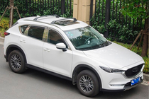 Mazda CX-5 2017–2025 Kattotelineen poikkitangot integroituihin kattokaiteisiin OEM (2 kpl) Musta kuva 2