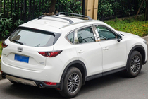 Mazda CX-5 2017–2025 Kattotelineen poikkitangot integroituihin kattokaiteisiin OEM (2 kpl) Musta kuva 3