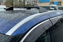 Nissan X-trail T33/Rogue 2022– Kattotelineen poikkitangot integroituihin kattokaiteisiin OEM (2 kpl) Musta kuva 8