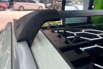 Nissan X-trail T33/Rogue 2022– Kattotelineen poikkitangot integroituihin kattokaiteisiin OEM (2 kpl) Musta kuva 4