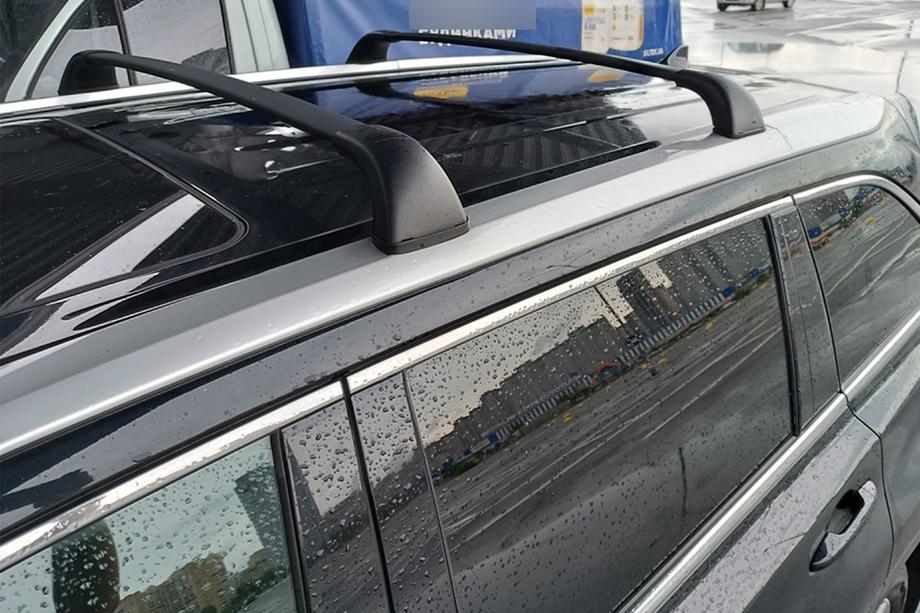 Toyota Highlander 2013–2019 Kattotelineen poikkitangot integroituihin kattokaiteisiin OEM (2 kpl) Harmaa Image