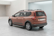 Dacia Jogger 2022– Sivuporraslaudat Fullmond (2 kpl, alumiini) kuva 1