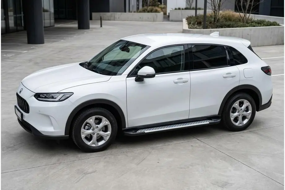 Honda ZR-V 2022– Allmond Grey -sivukynnykset (2 kpl, alumiini) Kuva 1
