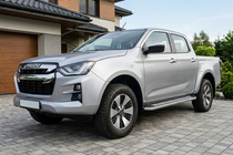 Isuzu D-Max 2019– Maydos V2 sivuastinlaudat (2 kpl, alumiini / ruostumaton teräs) kuva 1