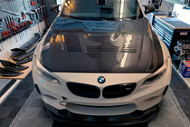 BMW 2-sarja F22/F23 2014–2021 Konepelti V4 (hiilikuitu) kuva 1