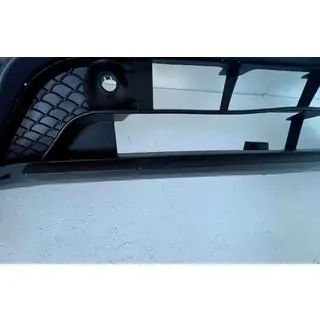 Etupuskurin keskiosan insertti GLC63 AMG 2015-2019 (keskimmäinen) kuva 4