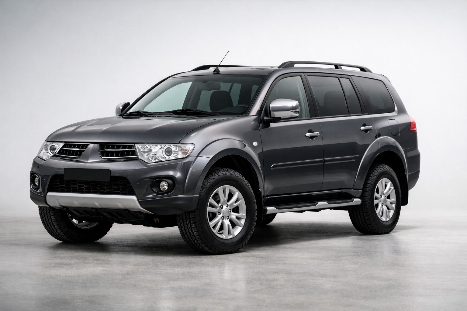 Koeajo: Mitsubishi Pajero Sport 2008–2015 – jämerä SUV niille, jotka eivät halua crossoveria