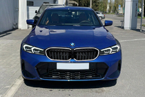 BMW 3-sarja G20/G21 2018– Munuaismaski 1-Bar LED (2022+, kiiltävä musta) kuva 1