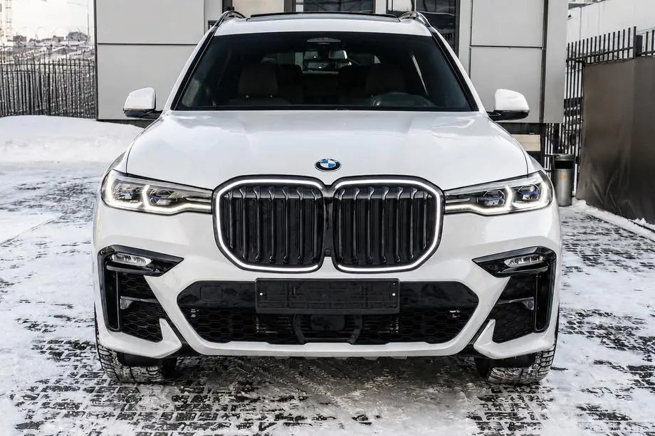 BMW X7 G07 2019– Munuaissäleikkö 1 Bar LED (2019-2022, kiiltävä musta) Image