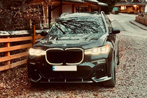 BMW X7 G07 2019– BMW munuaismaski M-Look LED (2019-2022, kiiltävä musta) kuva 5