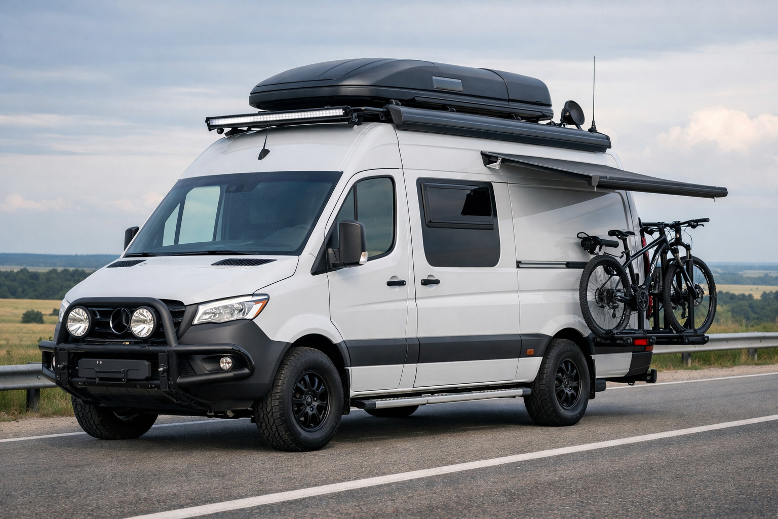 Mikä on oikeasti hyödyllistä Mercedes Sprinter W907/W910:ssä pitkiin siirtymiin