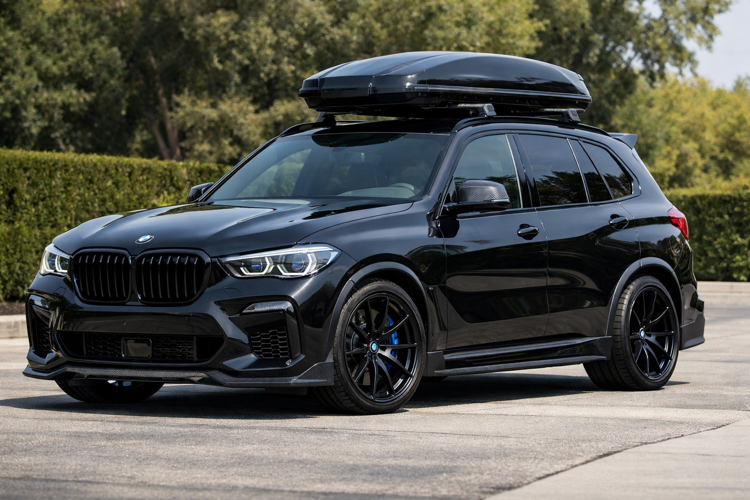 Mitä asentaa BMW X5 G05:een oston jälkeen – tyyliä ja hyötyä