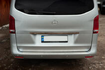 Mercedes Vito/V-class W447 2014– Leveä rekisterikilven ylälista (ruostumaton teräs) kuva 4