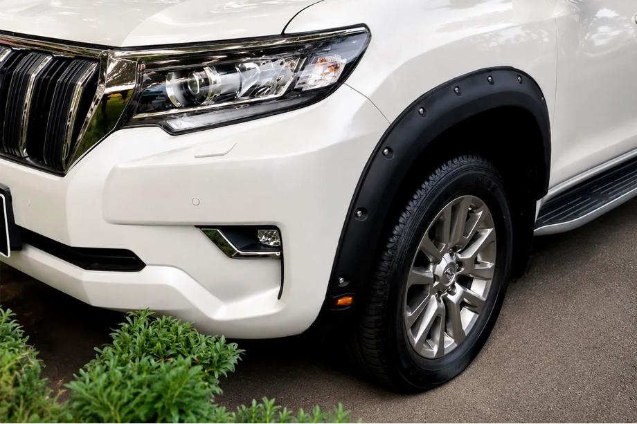 Toyota Land Cruiser Prado 150 2009–2023 Lokasuojan levikesarja (6 kpl) Kuva 2